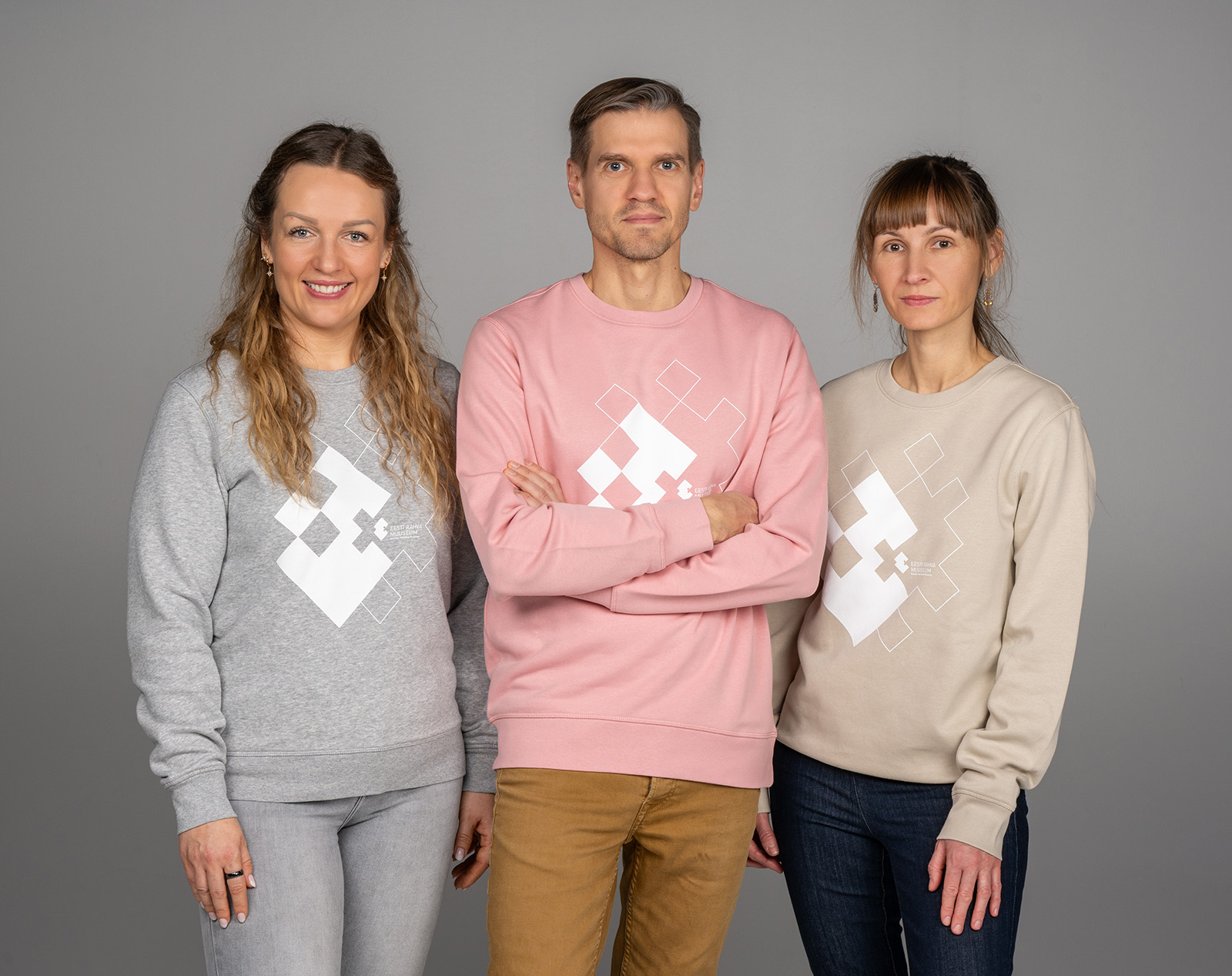 Eesti Rahva Muuseumi tumeroosa pusa - Image 3