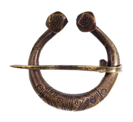 Horseshoe Brooch, Jõgevamaa