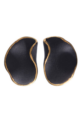 Folded Earrings in Black