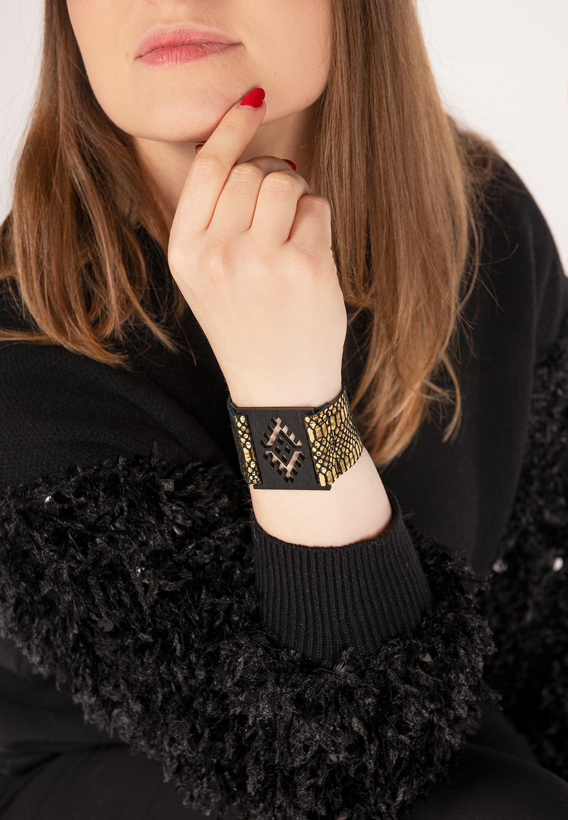 Kuldse rihmaga käevõru "Vägi", suurus S - Image 2