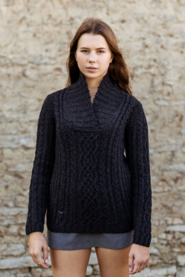 Must kampsun „Kala Mari“ M