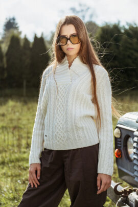 Valge kampsun „Kala Mari“ L